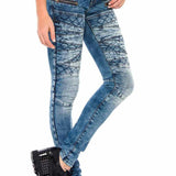 WD381 Women Straight jeans with cool embroidery elements