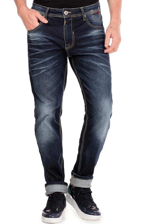 CD468 Men's Regular Fit Jeans with a distinctive washing