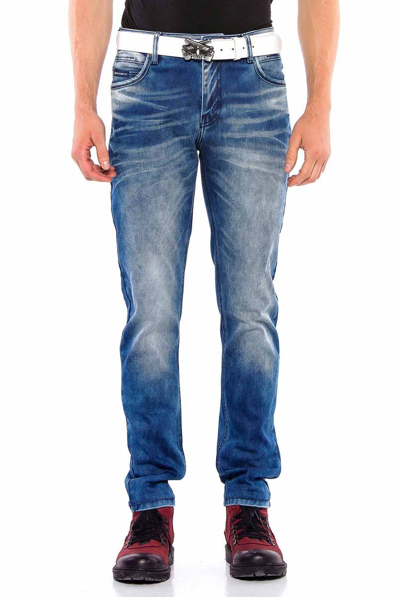 CD562 Men's Comfortable Jeans with striking Washing in Straight Fit