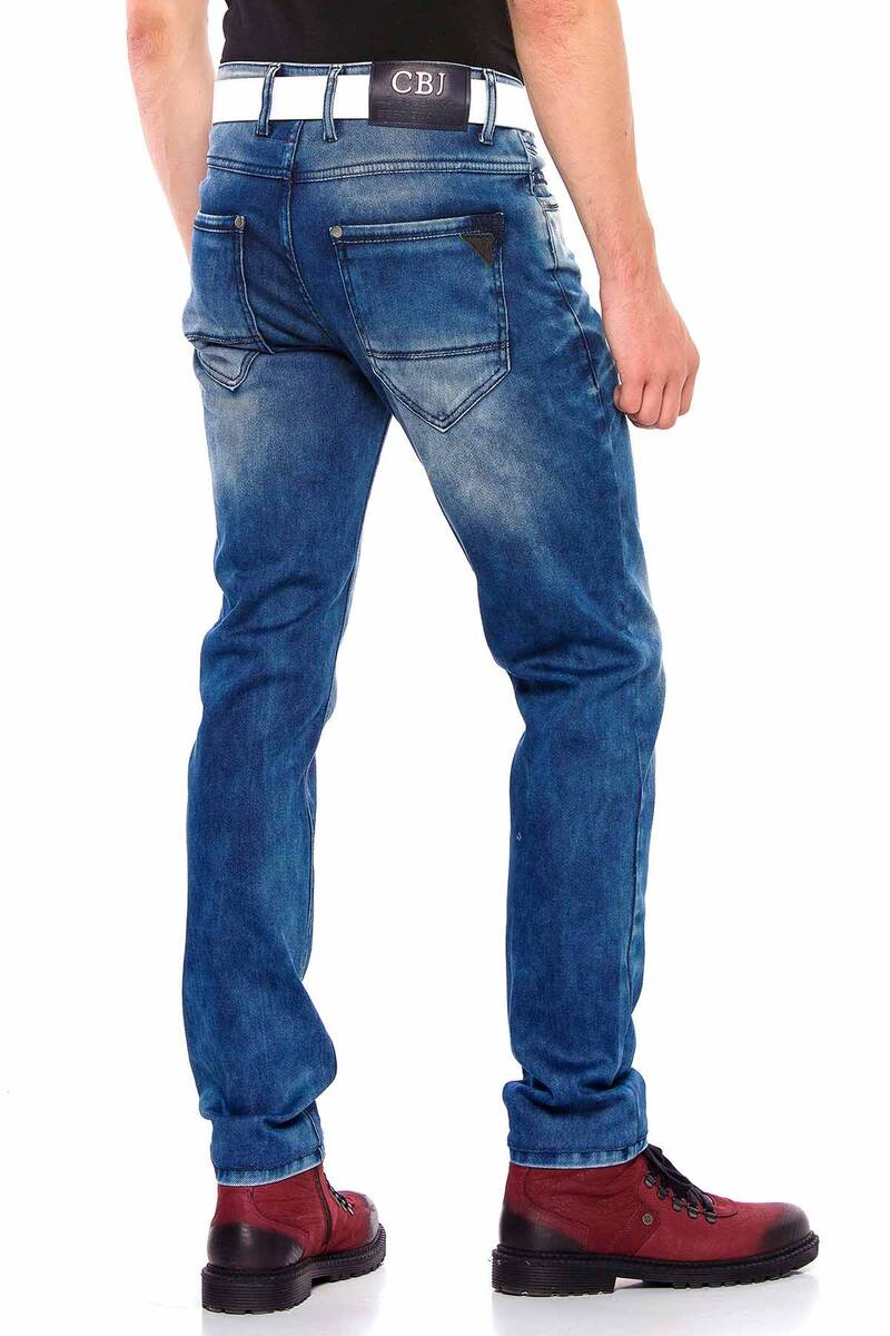 CD562 Men's Comfortable Jeans with striking Washing in Straight Fit