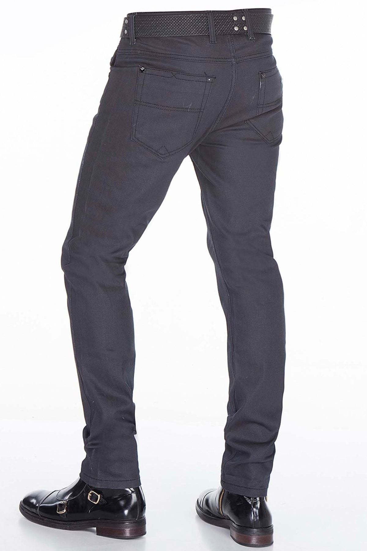 CD398 Jeans cómodos para hombres en un aspecto moderno
