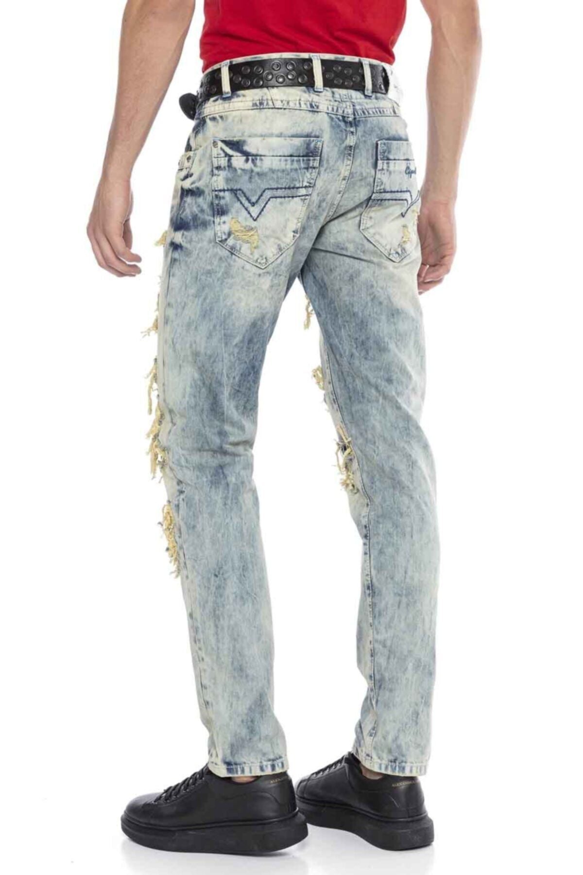 CD337 Jeans cómodos para hombres con elementos destruidos