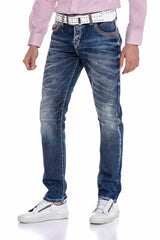 Jeans comodi da uomo CD305 in un look alla moda in forma dritta