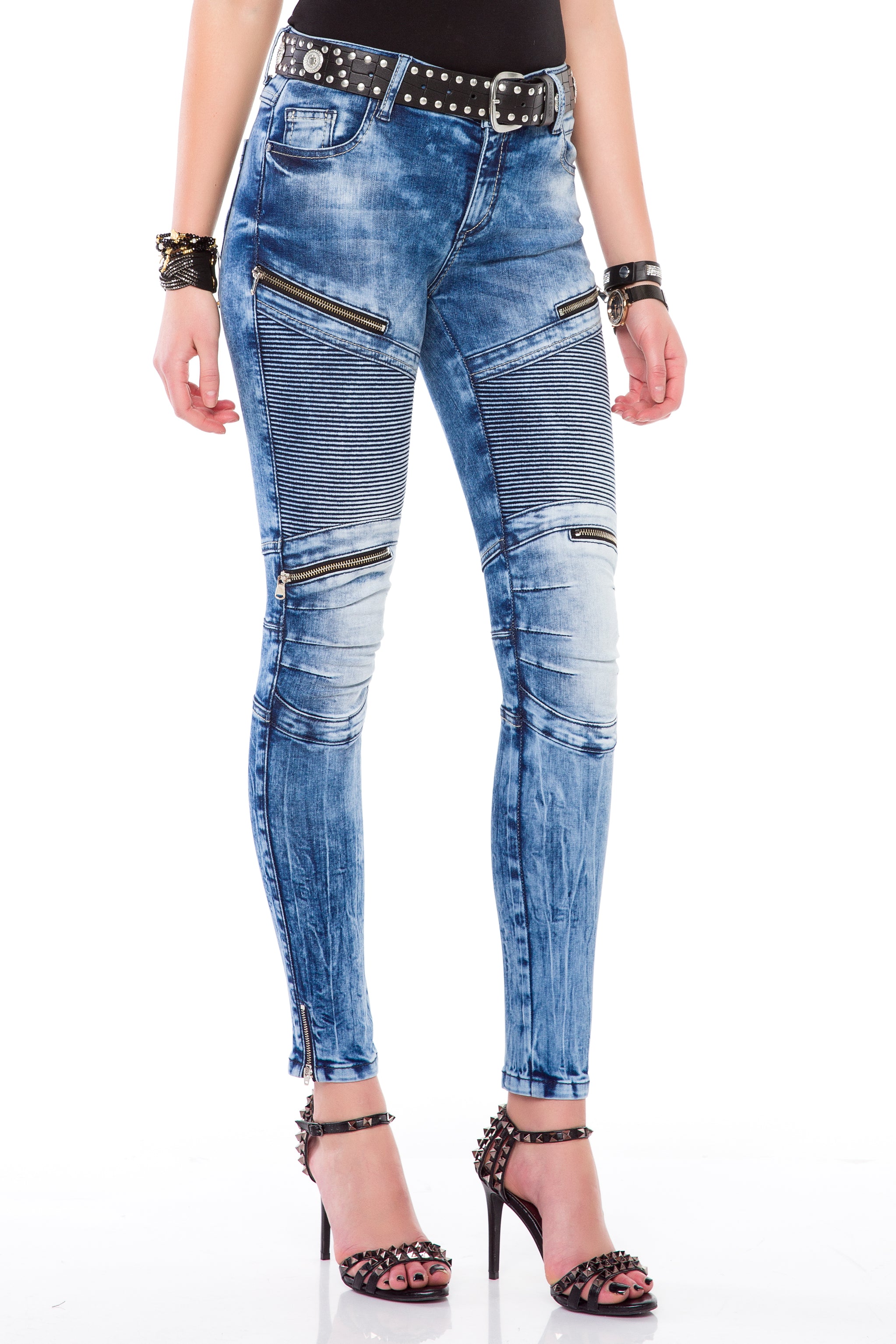 BLUE / W25-L32