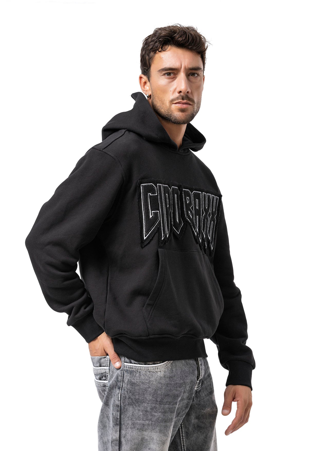 CL601 Herren Hoodie Sweatshirt – Schwarzer Kapuzenpullover mit „CIPO BAXX“ Frontprint & Kängurutasche | Urbaner Streetwear-Look für Alltag & Freizeit