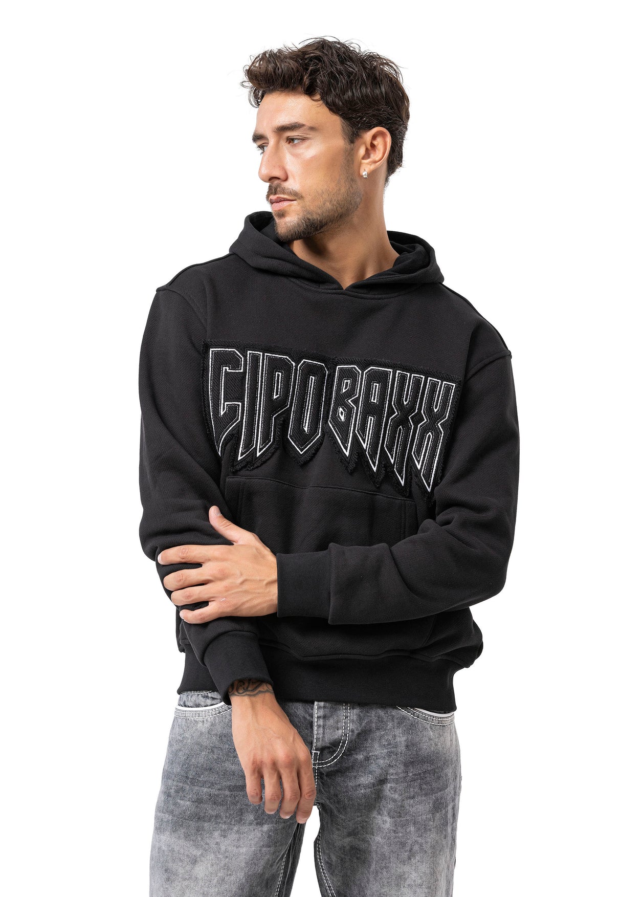 CL601 Herren Hoodie Sweatshirt – Schwarzer Kapuzenpullover mit „CIPO BAXX“ Frontprint & Kängurutasche | Urbaner Streetwear-Look für Alltag & Freizeit