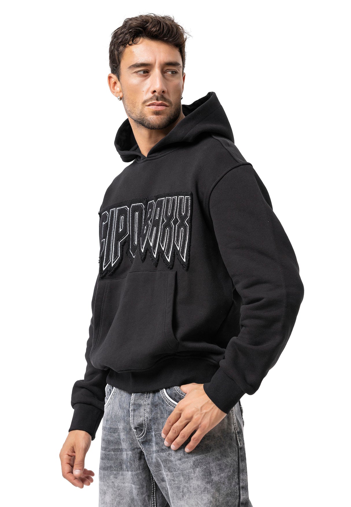 CL601 Herren Hoodie Sweatshirt – Schwarzer Kapuzenpullover mit „CIPO BAXX“ Frontprint & Kängurutasche | Urbaner Streetwear-Look für Alltag & Freizeit