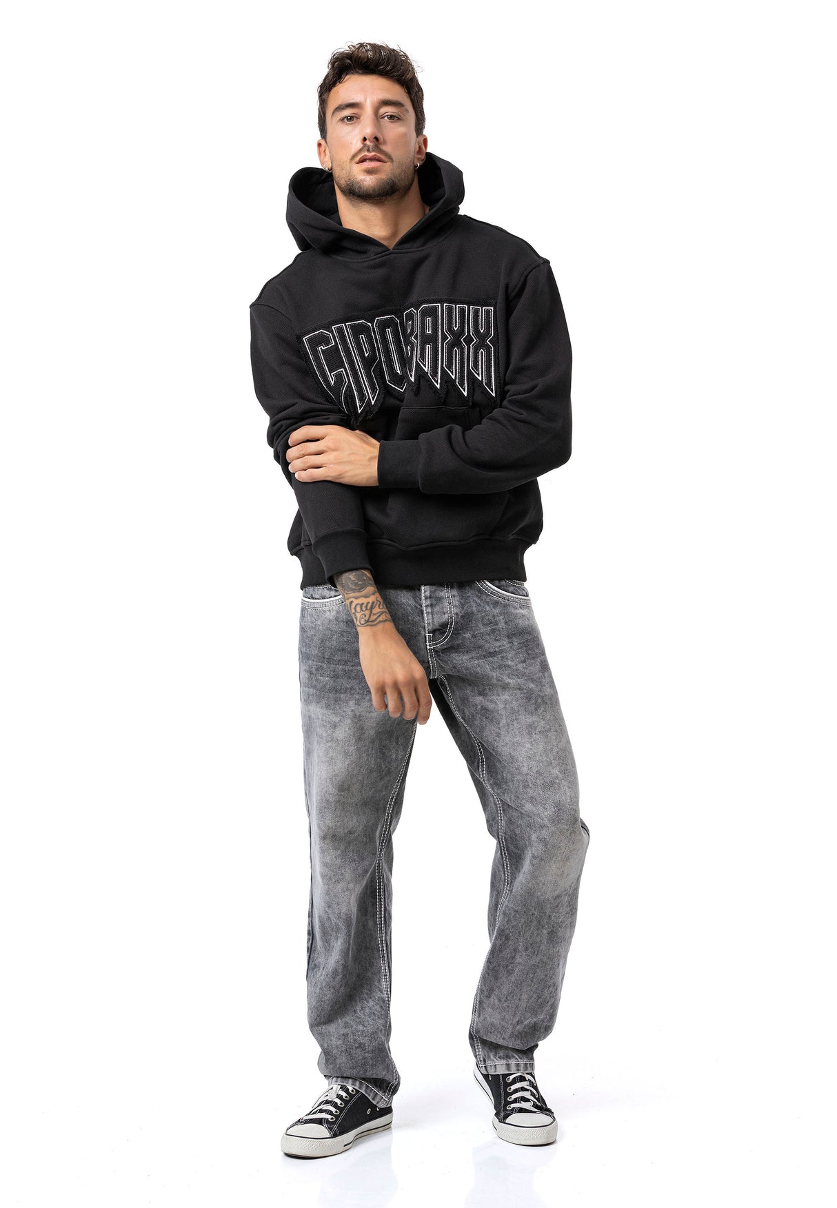 CL601 Herren Hoodie Sweatshirt – Schwarzer Kapuzenpullover mit „CIPO BAXX“ Frontprint & Kängurutasche | Urbaner Streetwear-Look für Alltag & Freizeit