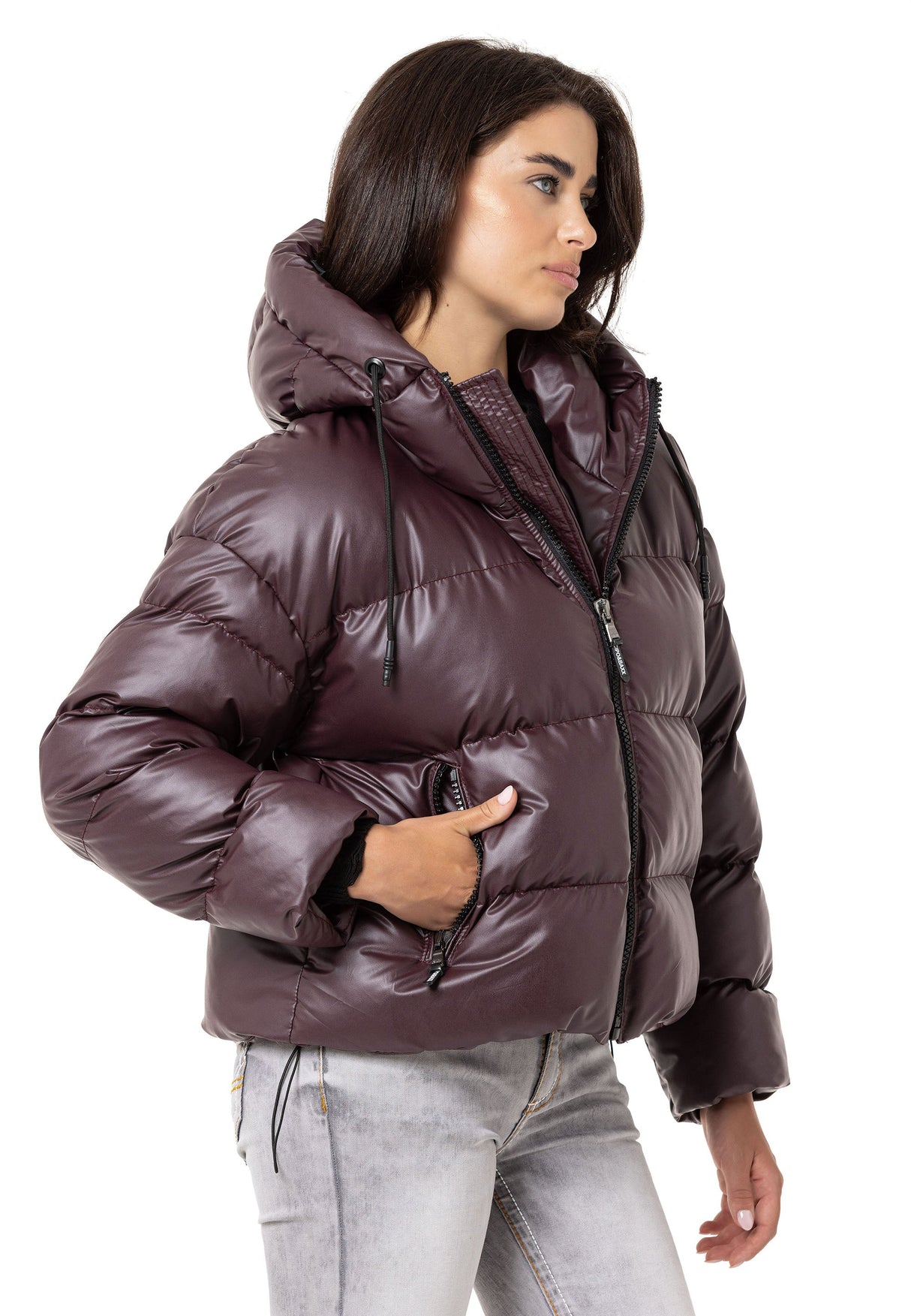 WM139 Damska kurtka zimowa w eleganckim designie