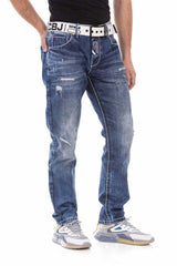 CD701 Jeans cómodos para hombres con elementos usados ​​de moda