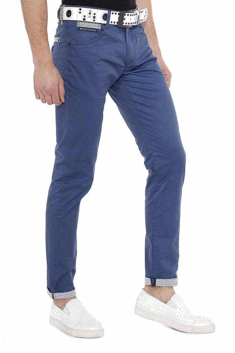 Pantalones de tela para hombres CD512 en un aspecto casual cómodo