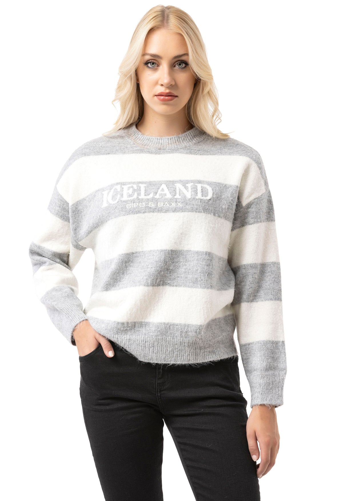 WP263 Damen Strickpullover – Gestreifter Pullover mit „ICELAND Copenhagen Studios“ Frontprint | Casual Streetwear für Alltag & Freizeit