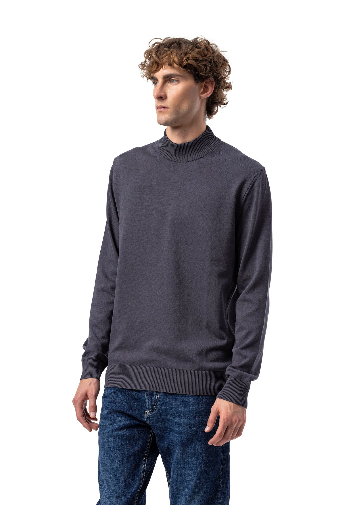 BP201 Pull homme avec col montant – Coupe régulière