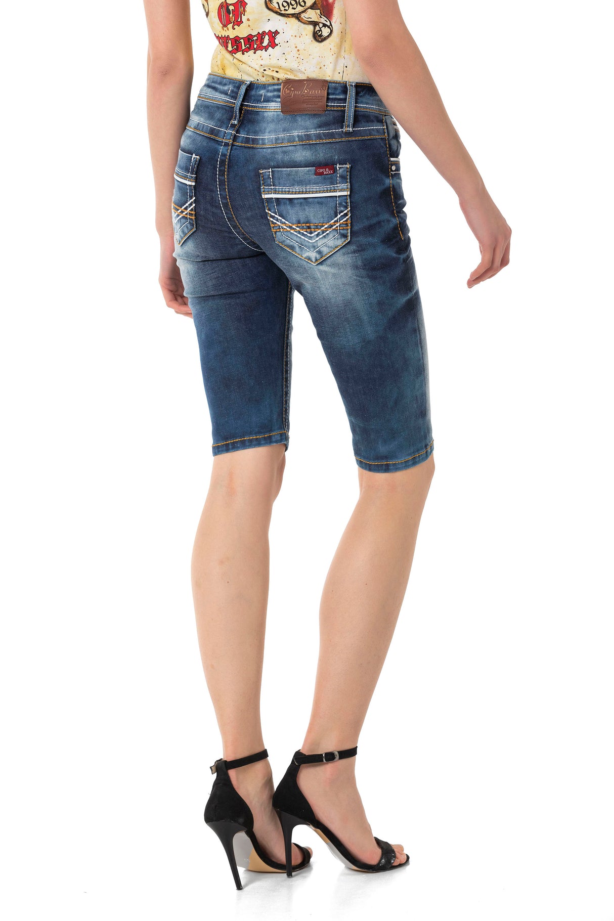 WK183 Capri para Mujer con Costuras Decorativas