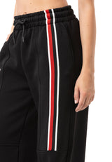 WR155 Women Sweatpants – Urban Style & Comfort