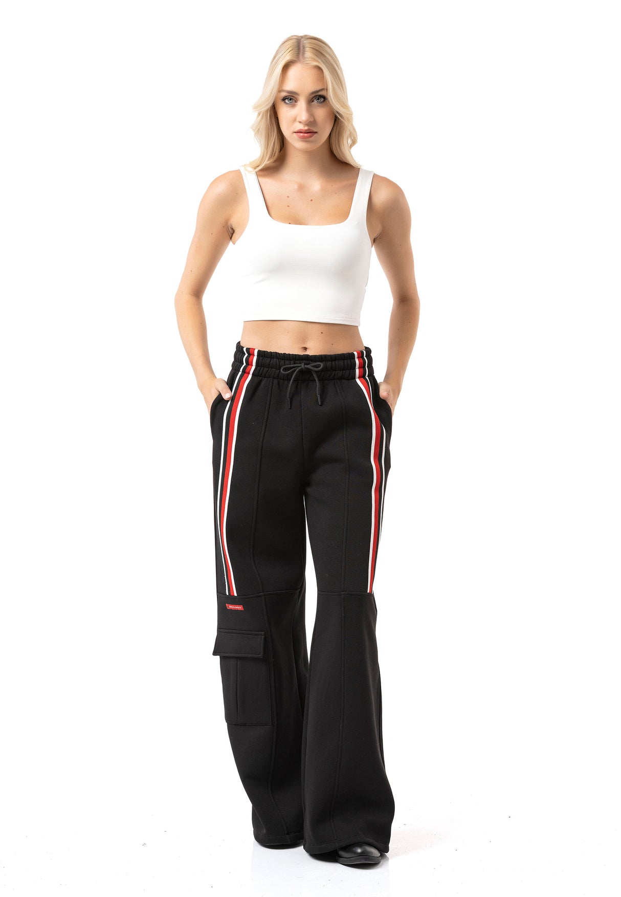 WR155 Women Sweatpants – Urban Style & Comfort