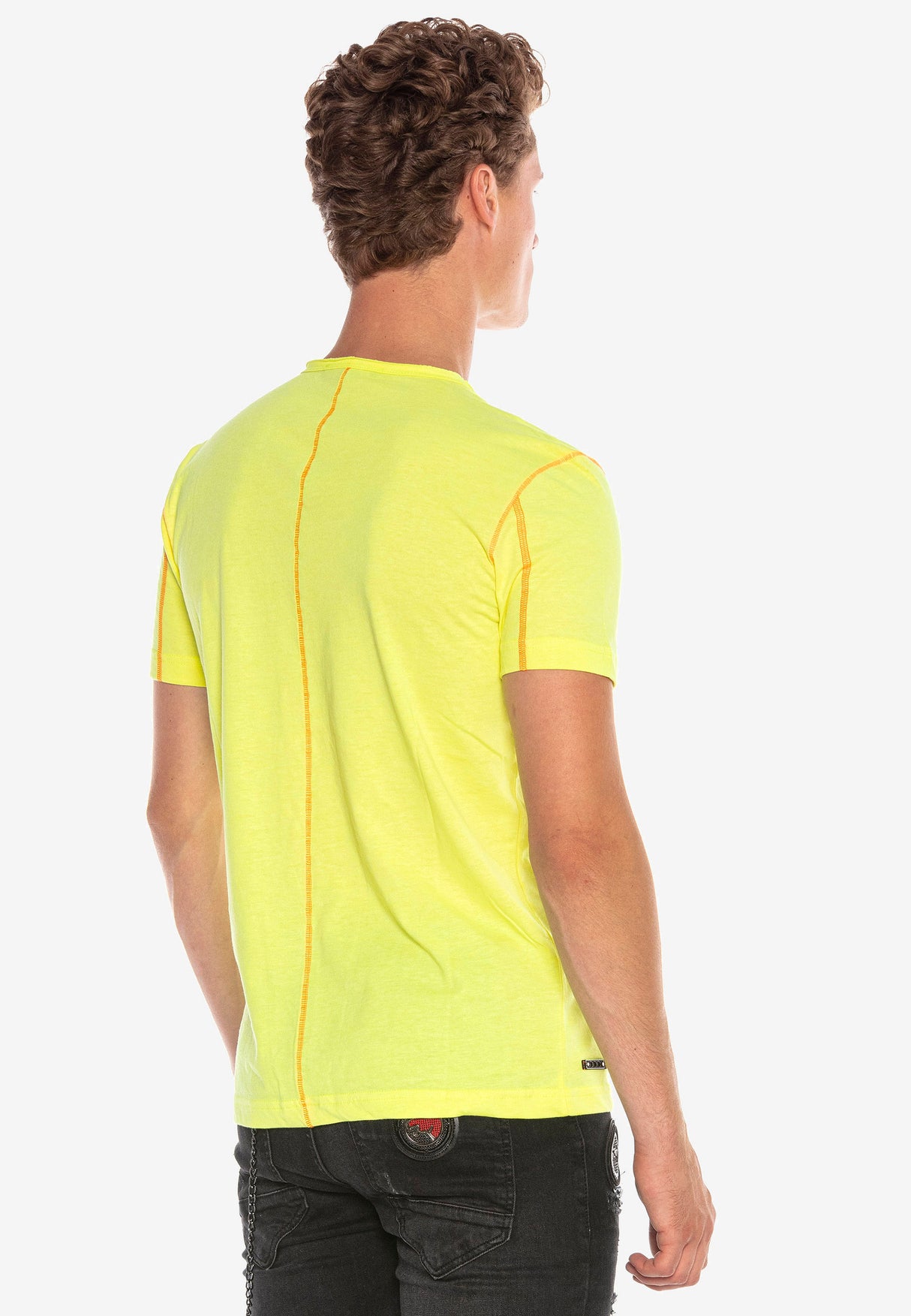 CT569 Camiseta con parches para hombres 