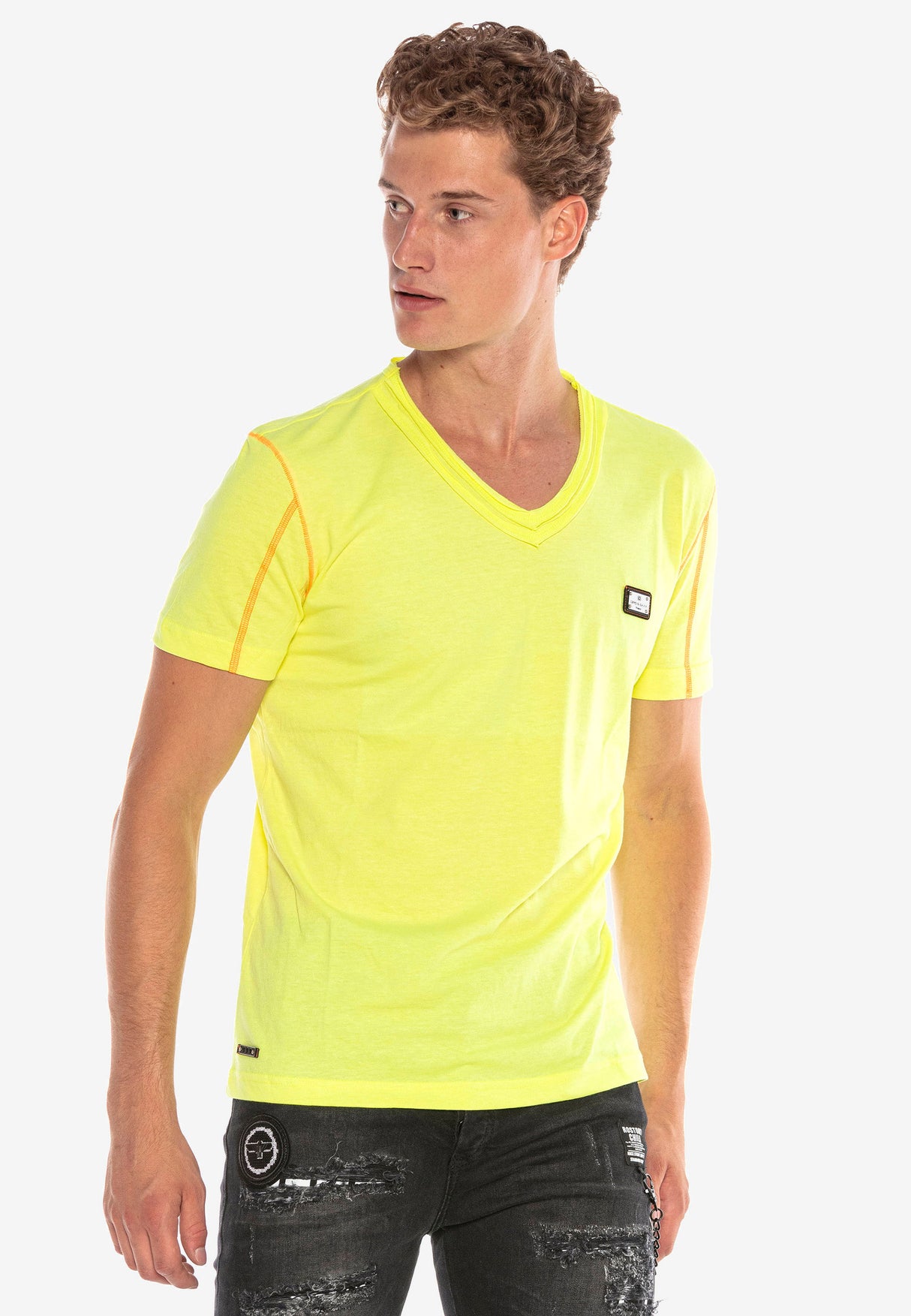 CT569 Camiseta con parches para hombres 