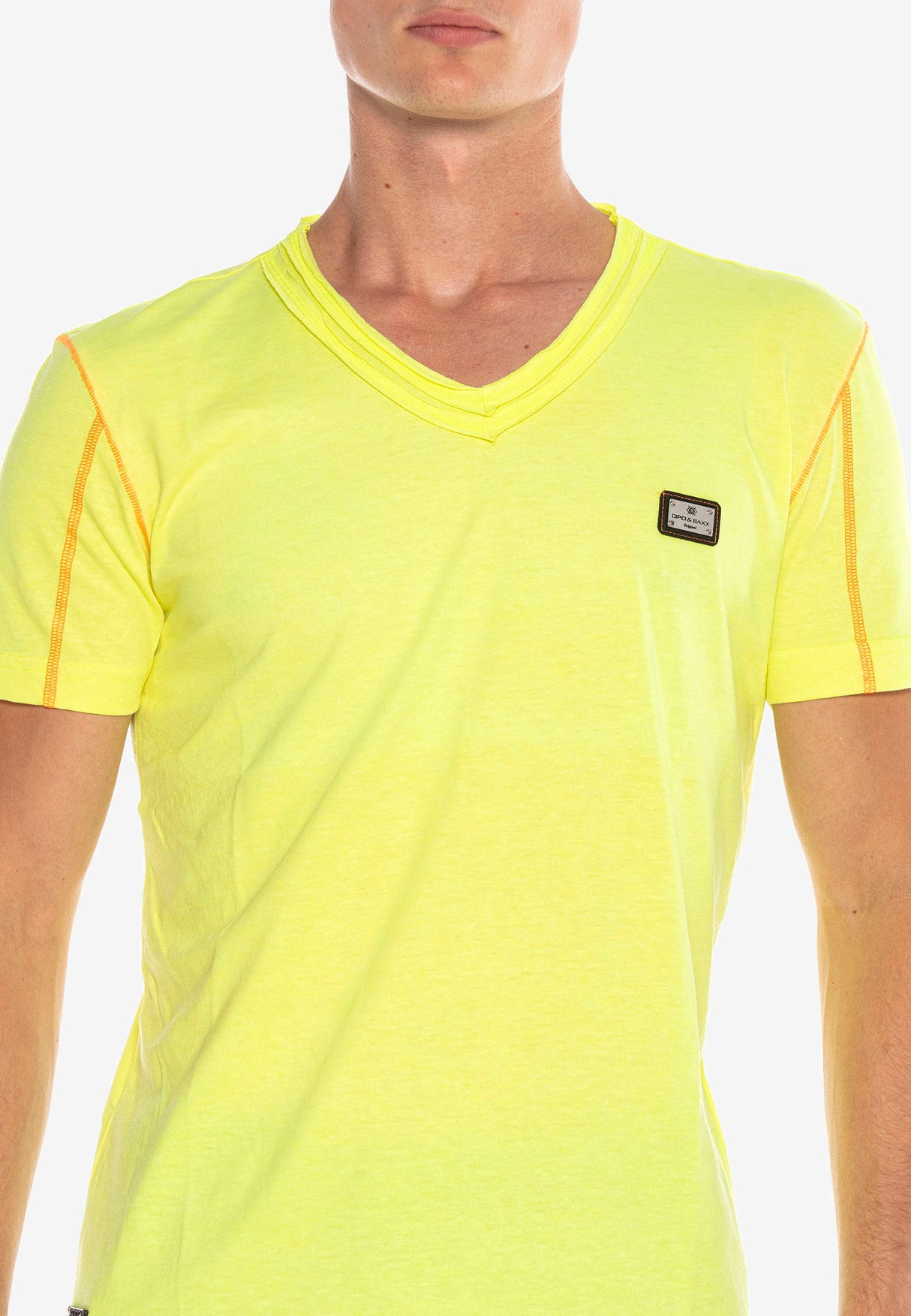CT569 Camiseta con parches para hombres 