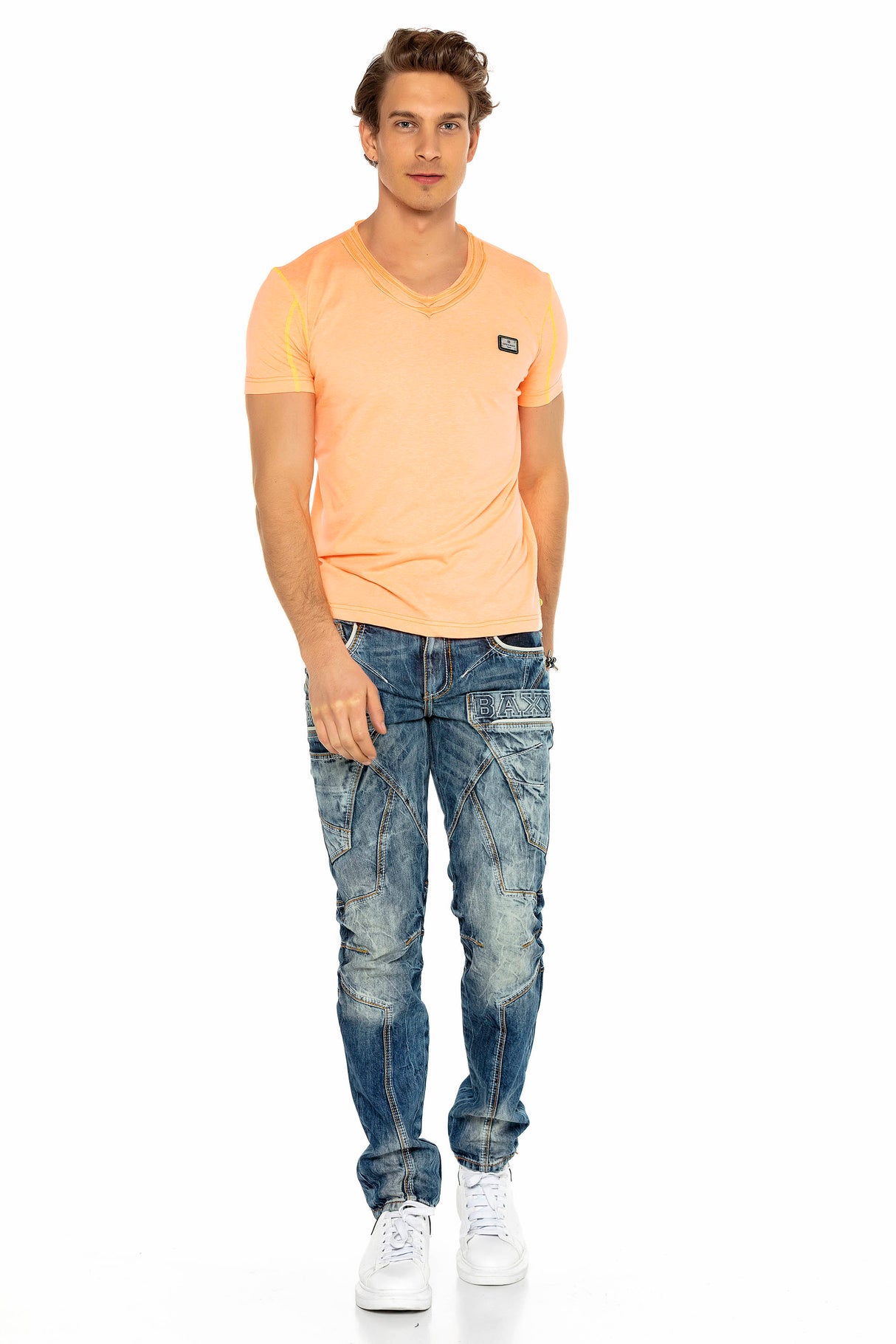 CT569 Camiseta con parches para hombres 