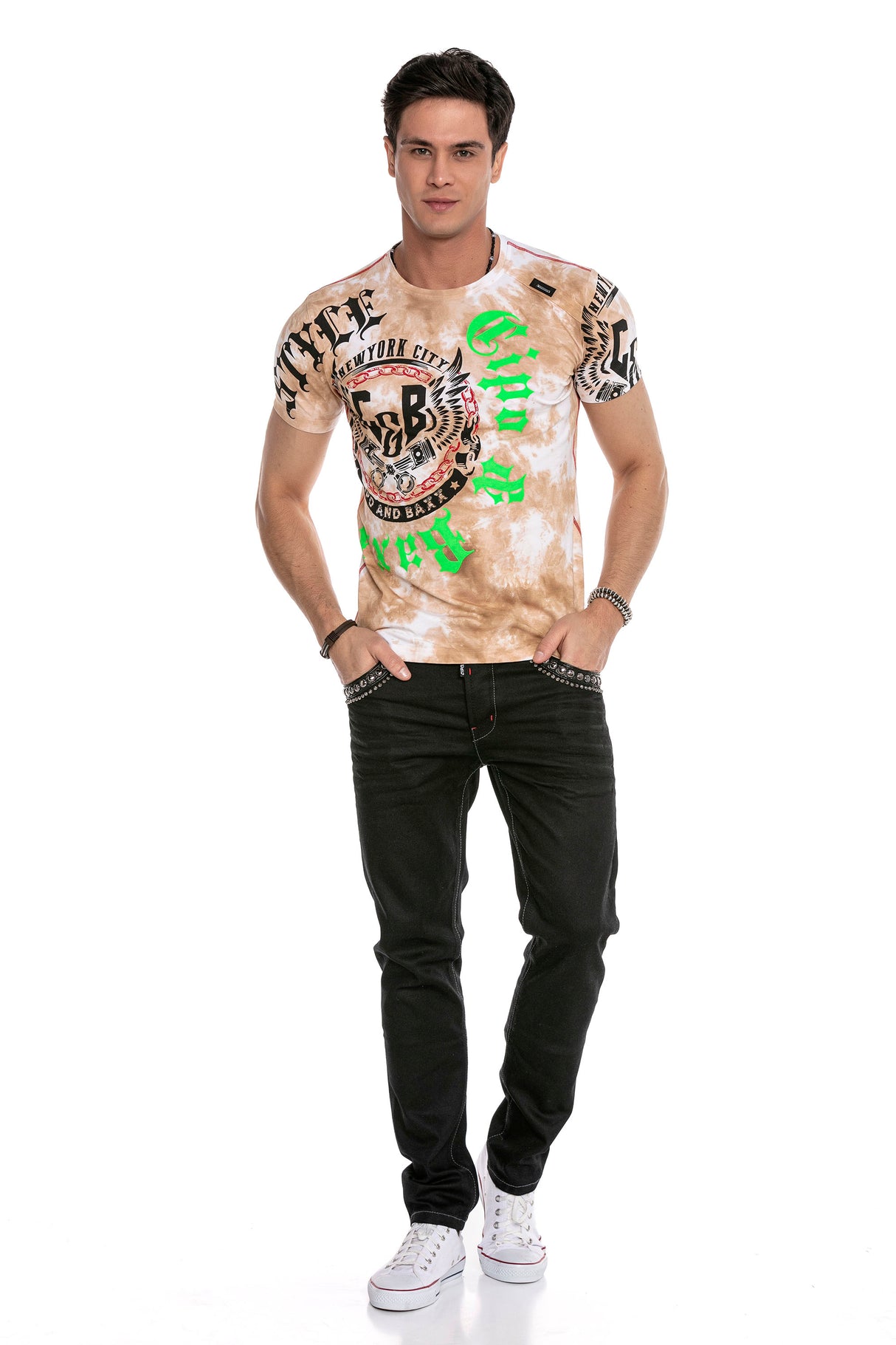 CT615 Camiseta para hombres  en Batik Design