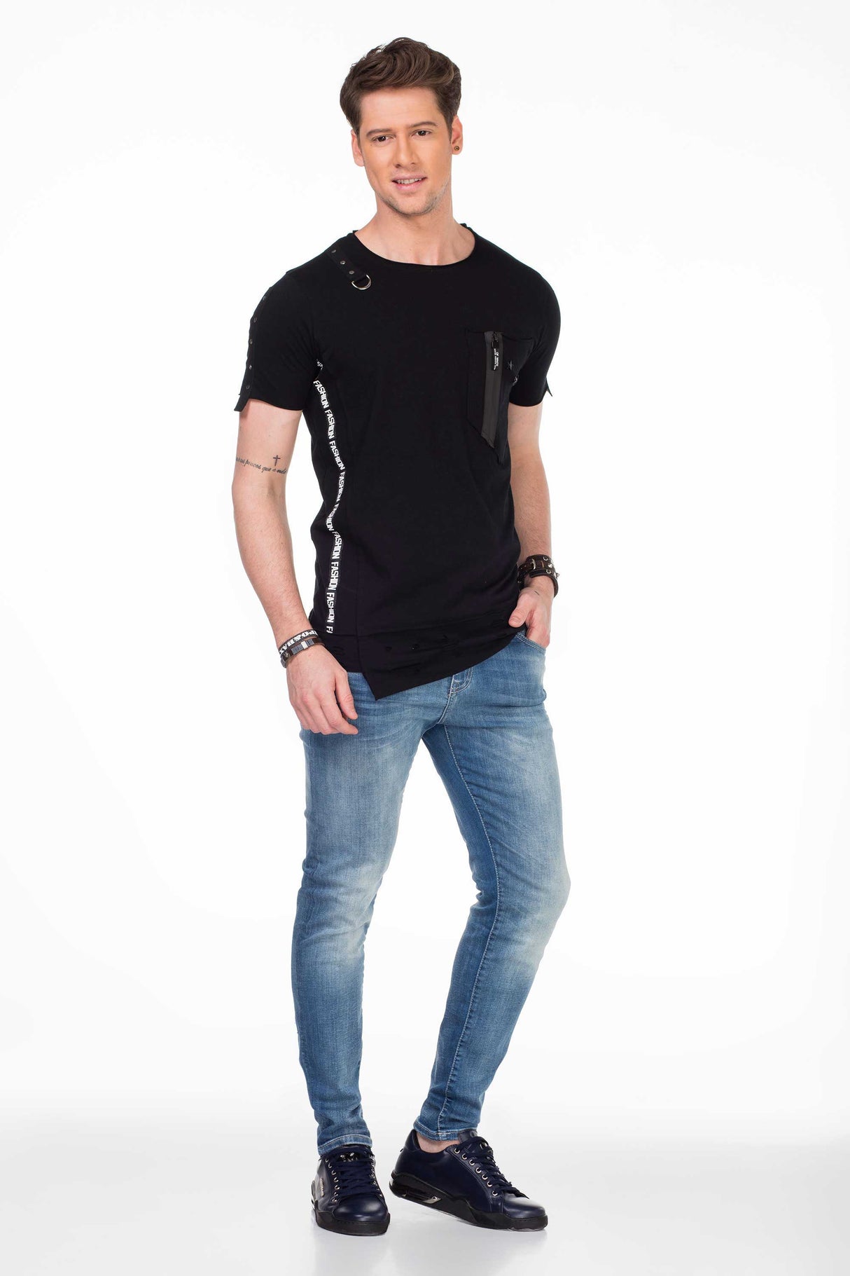 CT366 Camiseta para hombres  con aplicación de diseño