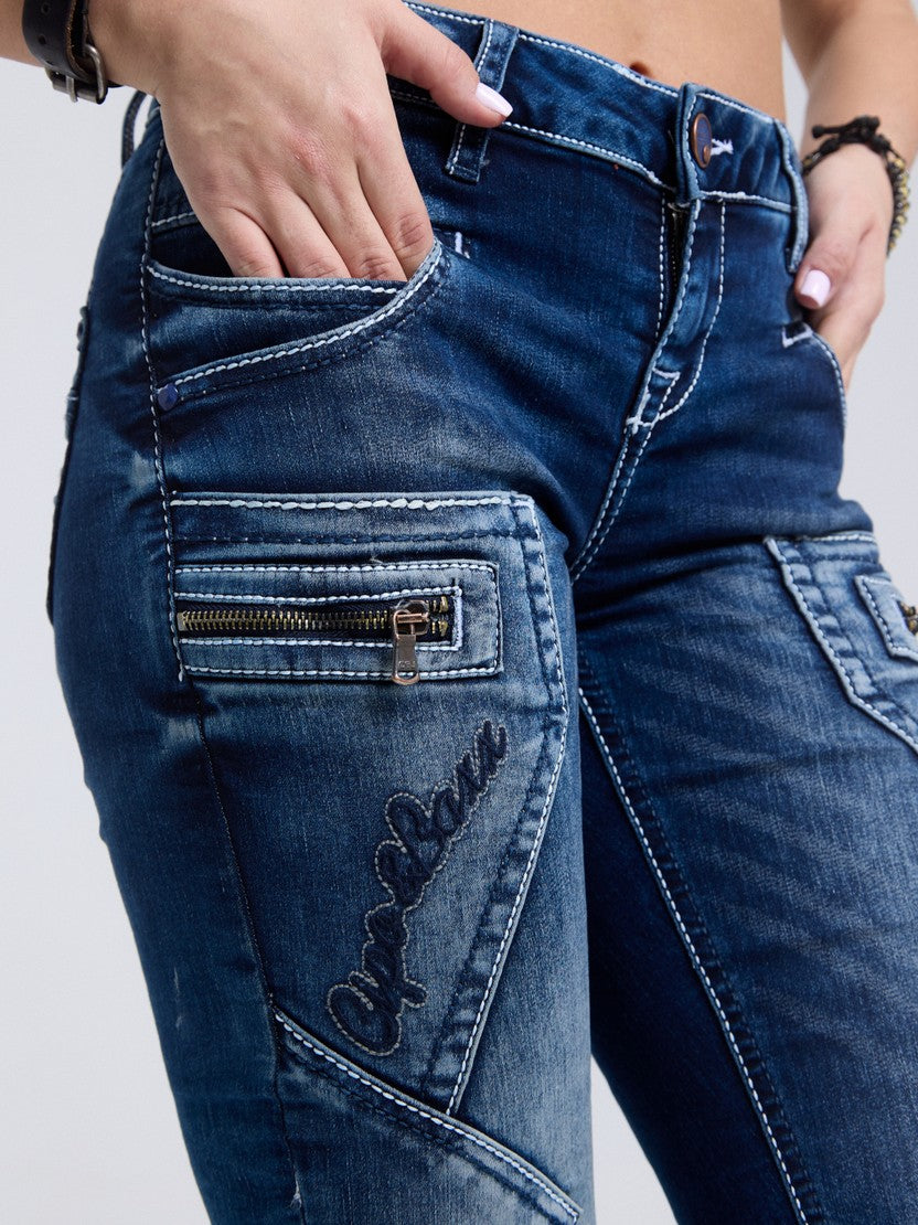WD200B Femmes Jeans confortables avec une taille basse en skinny fit