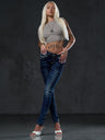 WD256 Jeans Slim Fit da para mujeres con bolsillos decorados