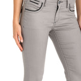 WD256A Jeans femme coupe slim avec poches brodées