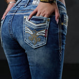 WD343 Damen Röhrenjeans mit Stickereien auf den Gesäßtaschen