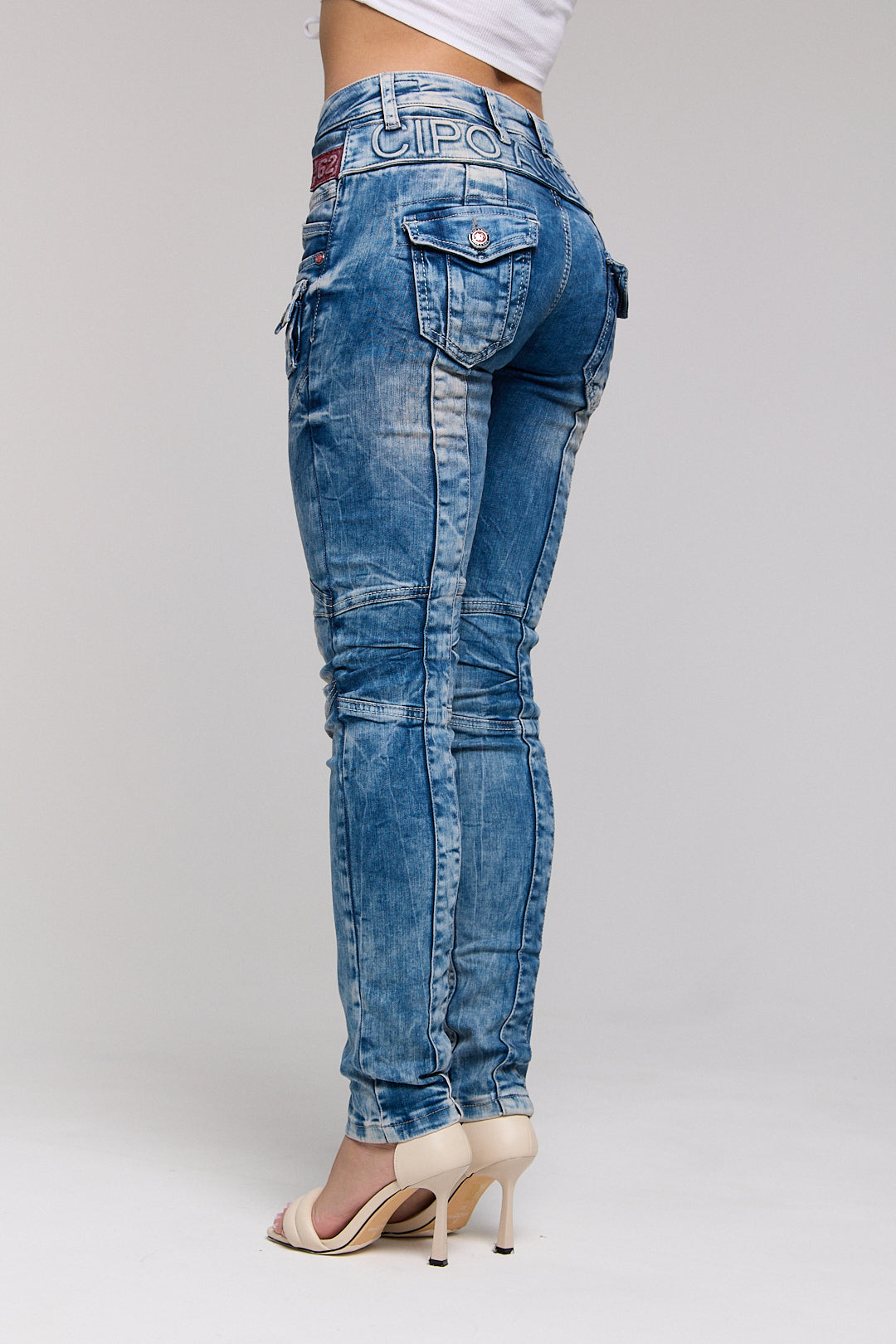 WD358 Comfortabele Dames Jeans met modieuze decoratieve Stiksels