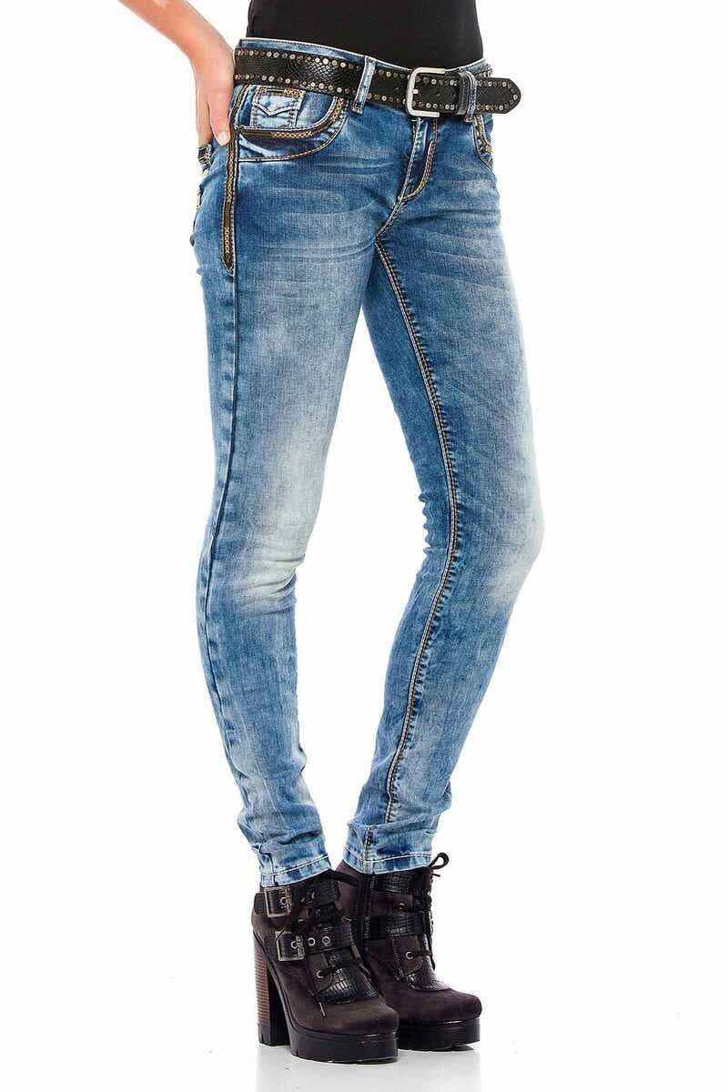 WD380 Mujeres Jeans delgados en un cómodo corte de ajuste delgado