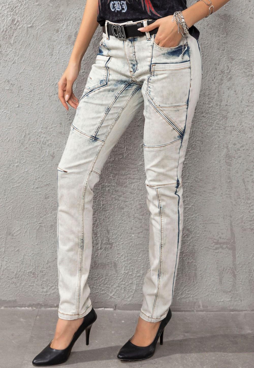Jeans WD382 Women Slim-Fit con un design stravagante di cucitura in fila dritta