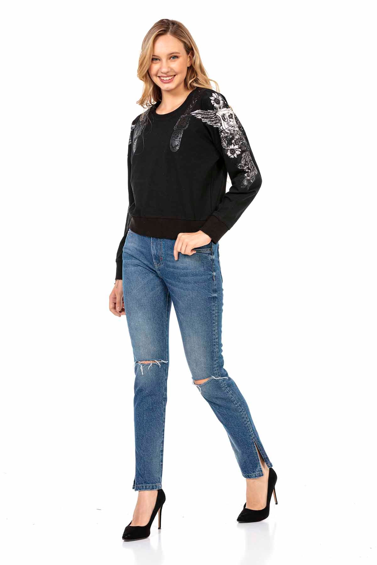 WD448 Mujeres jeans cómodos con elementos fríos destruidos