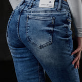 WD459 women Slim-Fit jeans in a modern look