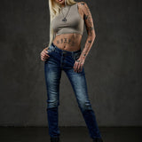WD460 women Slim-Fit jeans with subtle wash and cool rivets