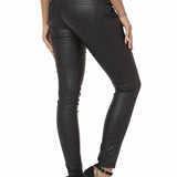 WD467 Slim-Fit Dames  Jeans met een glanzende Coating