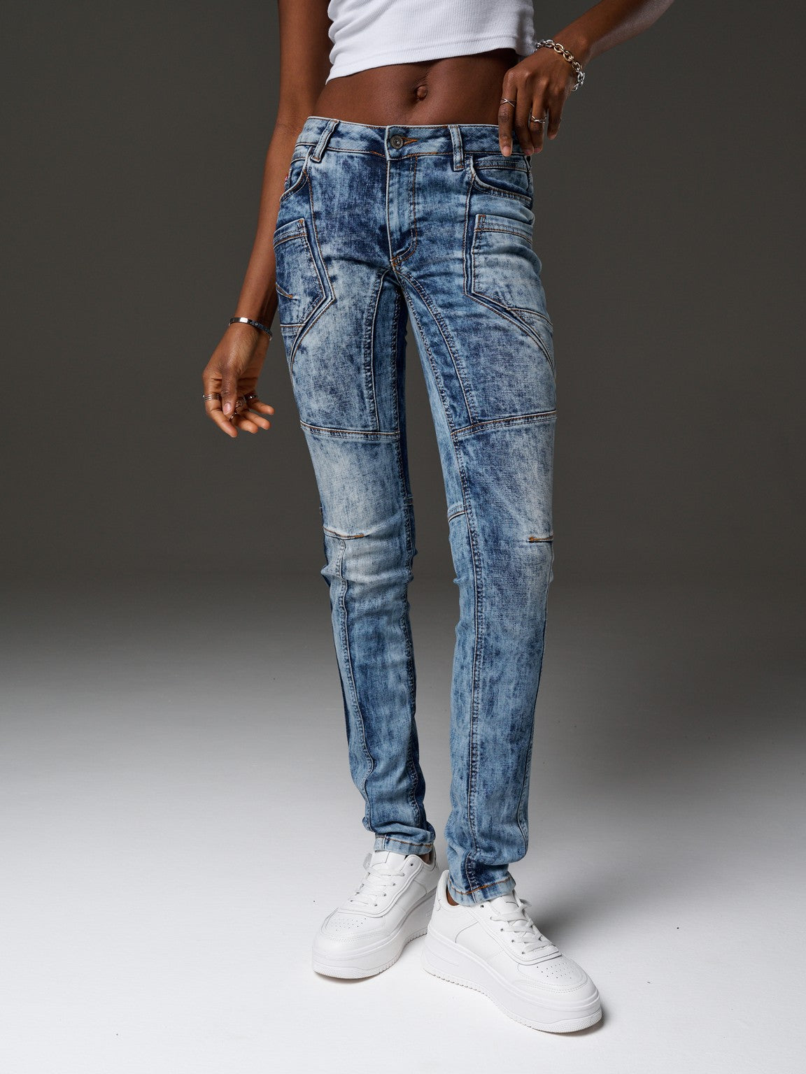 WD539 WOMEN'S JEANS