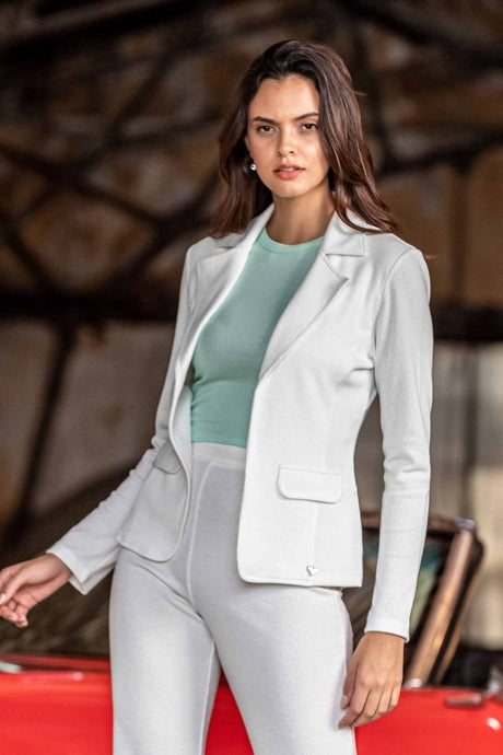WJ204 Blazer de veste pour femmes dans un look extravagant