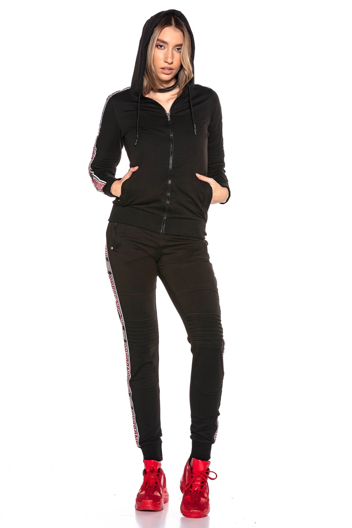 WL211 women's sweat jacket in a sporty design