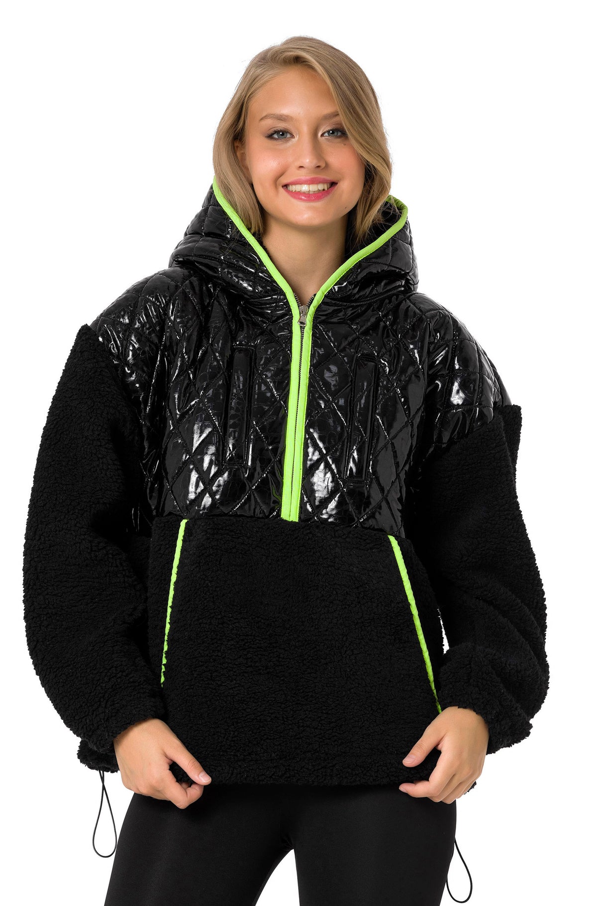 WL333 Sociedad con capucha para mujeres con un elemento de acolchado brillante