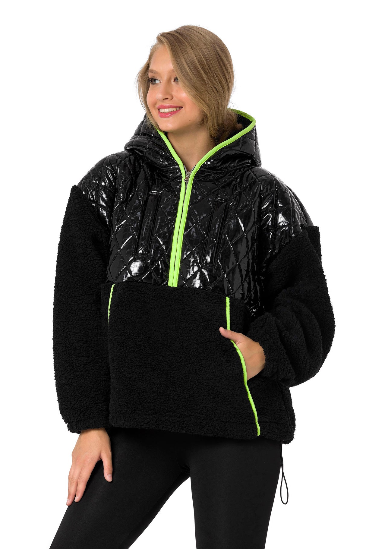 WL333 Sociedad con capucha para mujeres con un elemento de acolchado brillante