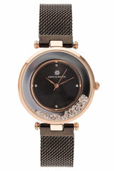Reloj WZ104 Women's en una cinta de rejilla de acero con piedras