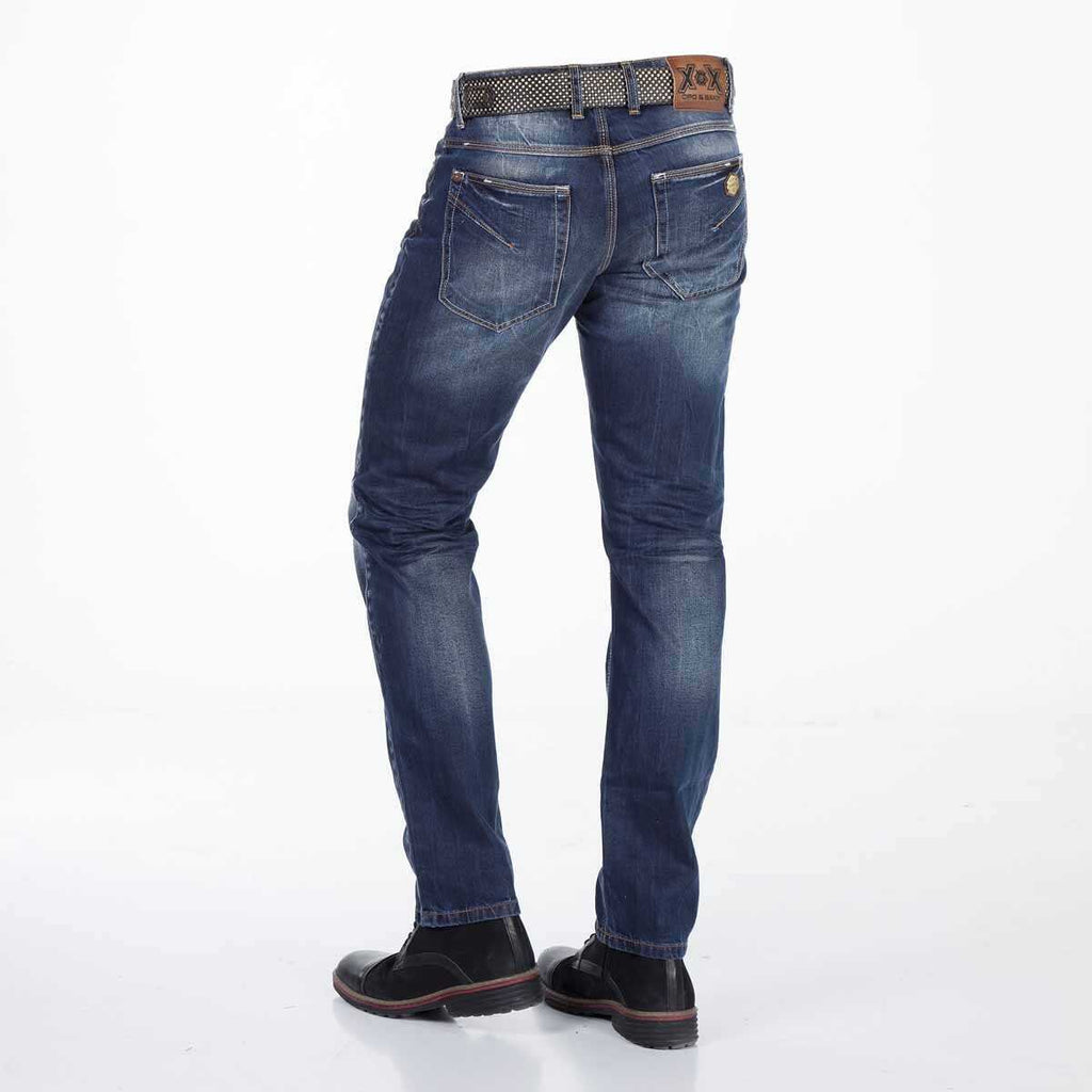CD331 Herren bequeme Jeans mit dezenter Waschung Straight Fit - Cipo and Baxx