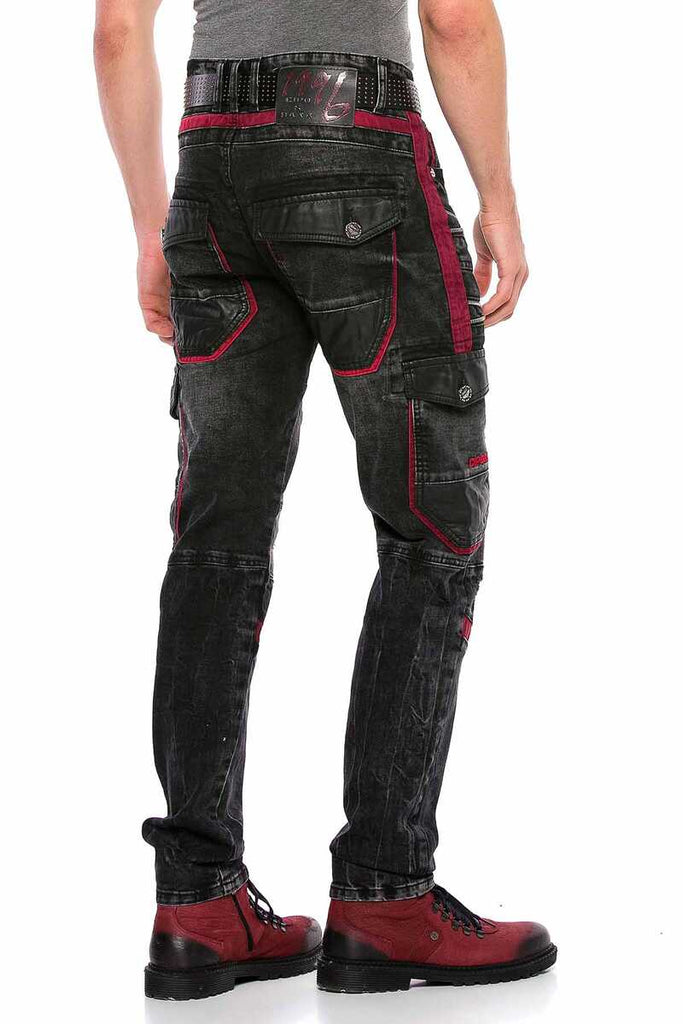CD561 Herren Straight Fit-Jeans mit auffälligen Elementen - Cipo and Baxx