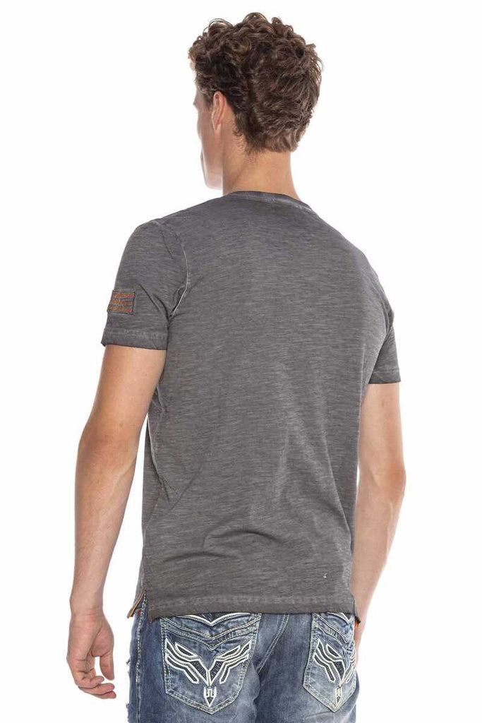 CT596 Herren T-Shirt mit kleinem Logo-Patch - Cipo and Baxx