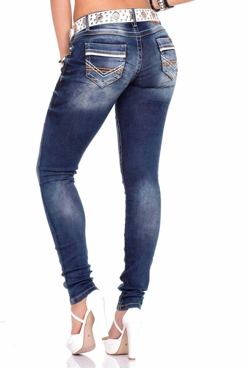 WD256 Damen Slim-Fit-Jeans mit bestickten Taschen in Slim Fit - Cipo and Baxx - D_Straight_Slim - Damen -