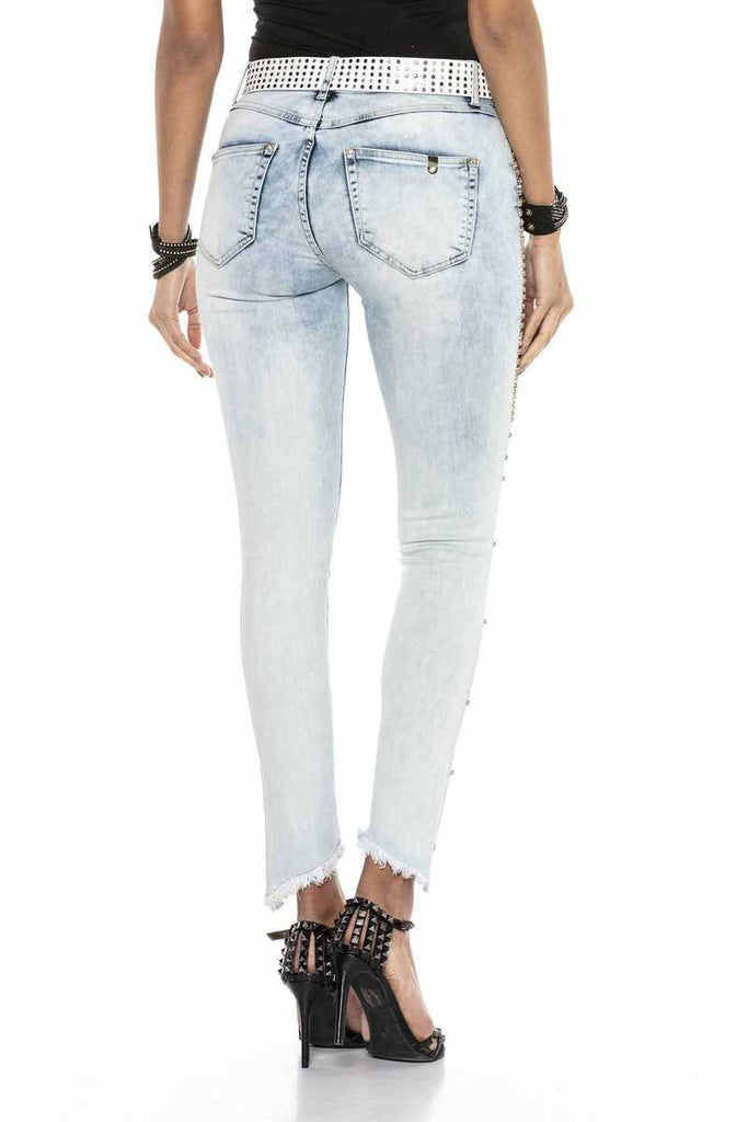 WD408 Damen Slim-Fit-Jeans mit coolen Nieten - Cipo and Baxx